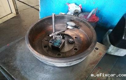 汽车前桥制动鼓故障 汽车前桥制动鼓故障